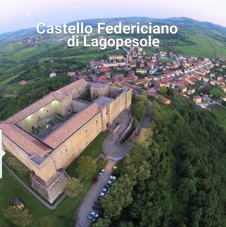 B&B Portacastello Castel Lagopesole Kültér fotó